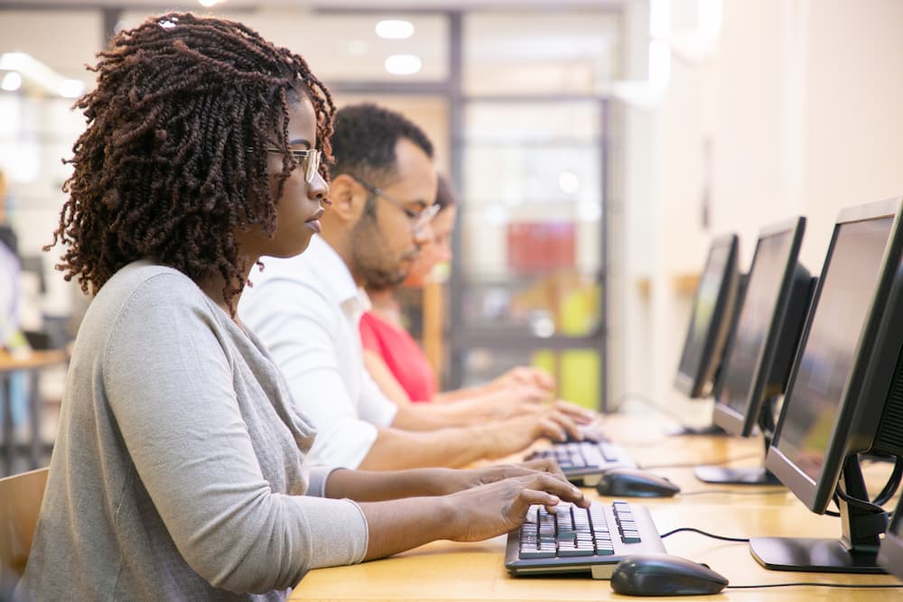 Por que aprender informática básica faz diferença no dia a dia?
